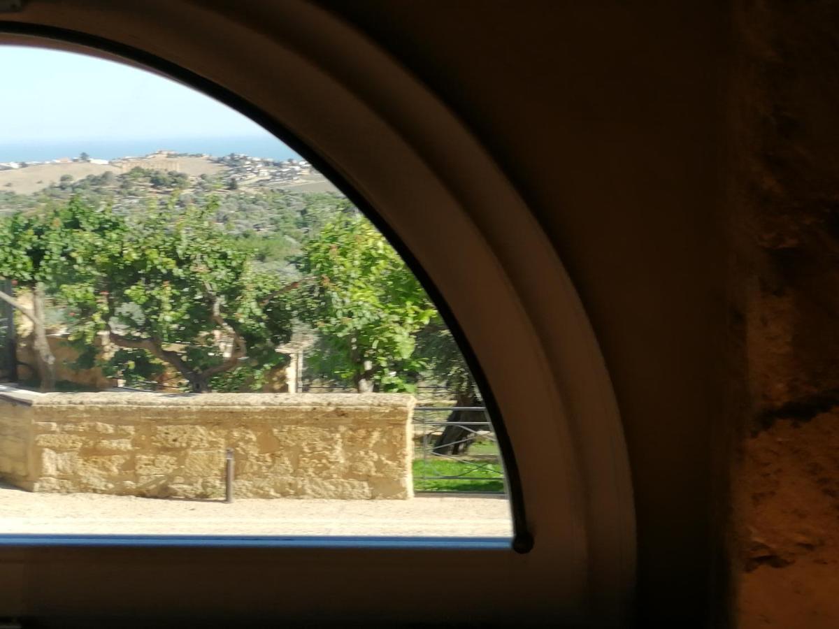 A Casa Di Mammi Nella Valle Dei Templi アグリジェント エクステリア 写真