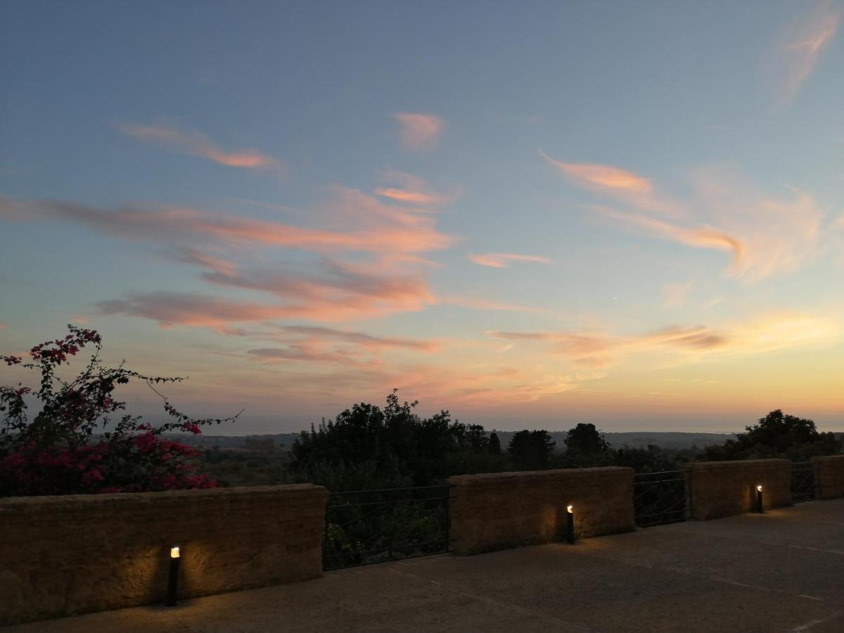 A Casa Di Mammi Nella Valle Dei Templi アグリジェント エクステリア 写真
